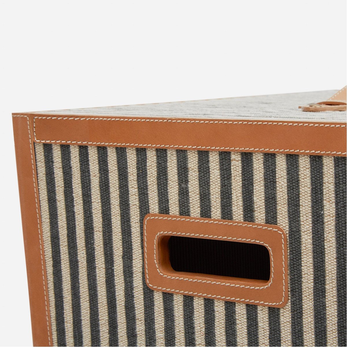 Pigeon and Poodle Davenport Hamper - Rectangular, Tapered