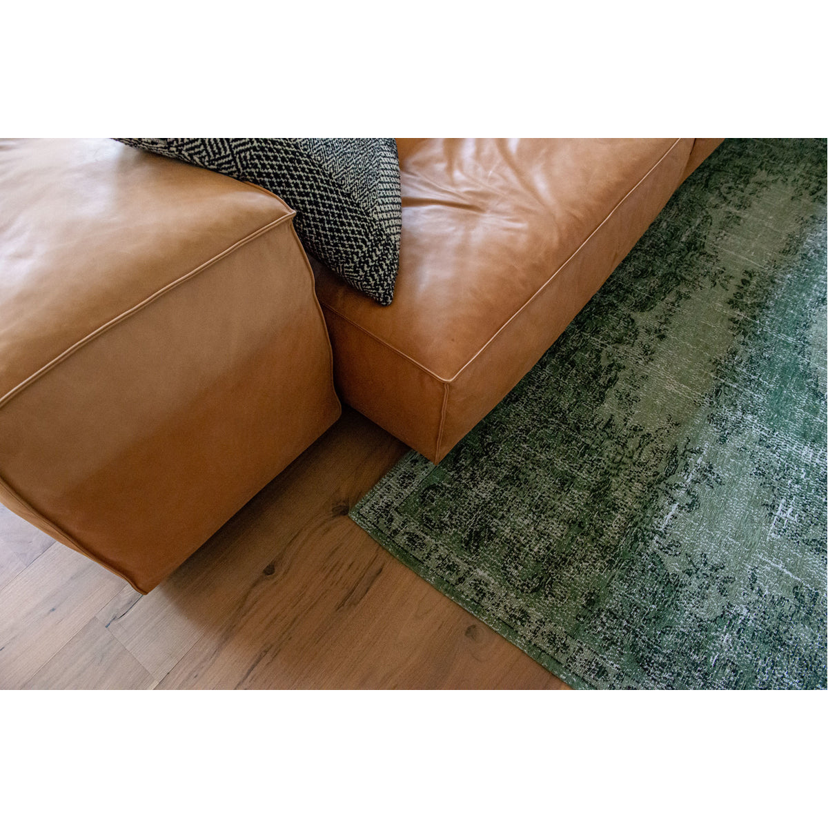 Louis de Poortere Palazzo Da Mosto 9142 Este Green Rug