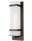 Sea Gull Lighting Alban 1-Light Outdoor Wall Lantern - 9.5W