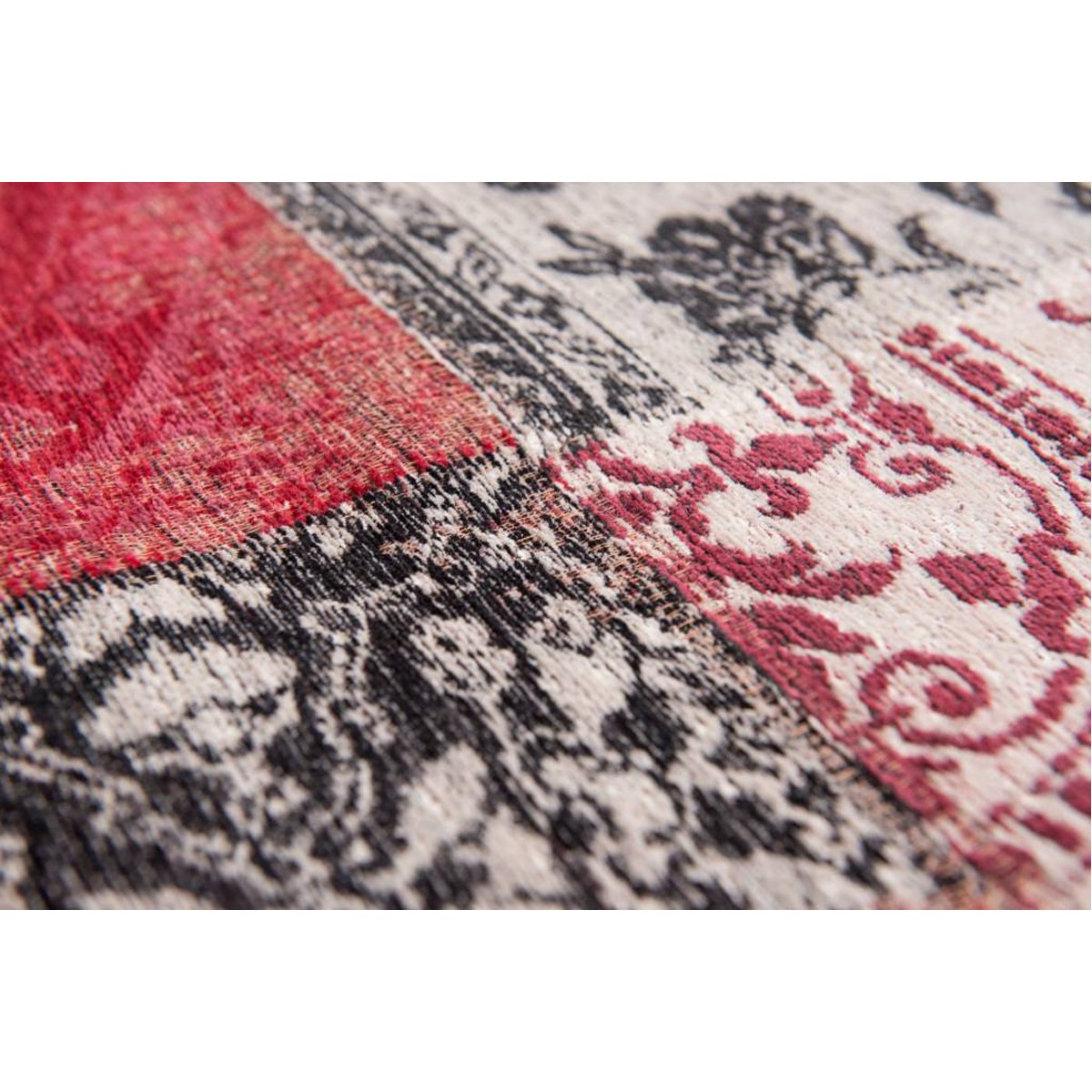 Louis de Poortere Vintage Multi 8985 Antwerp Red Rug