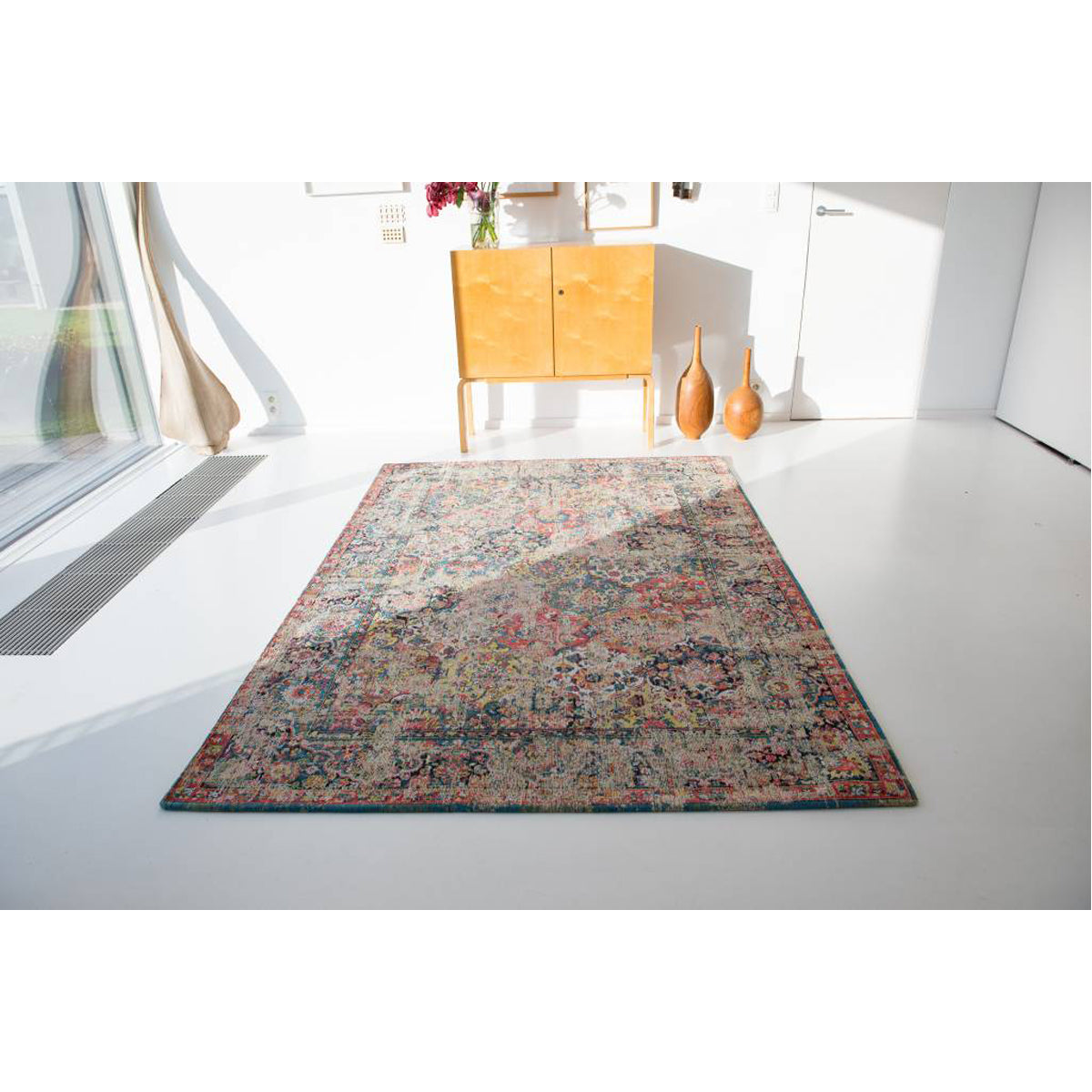 Louis de Poortere Antiquarian Antique Bakhtiari 8712 Rug, 9&#39;6&quot;x12&#39;10&quot;