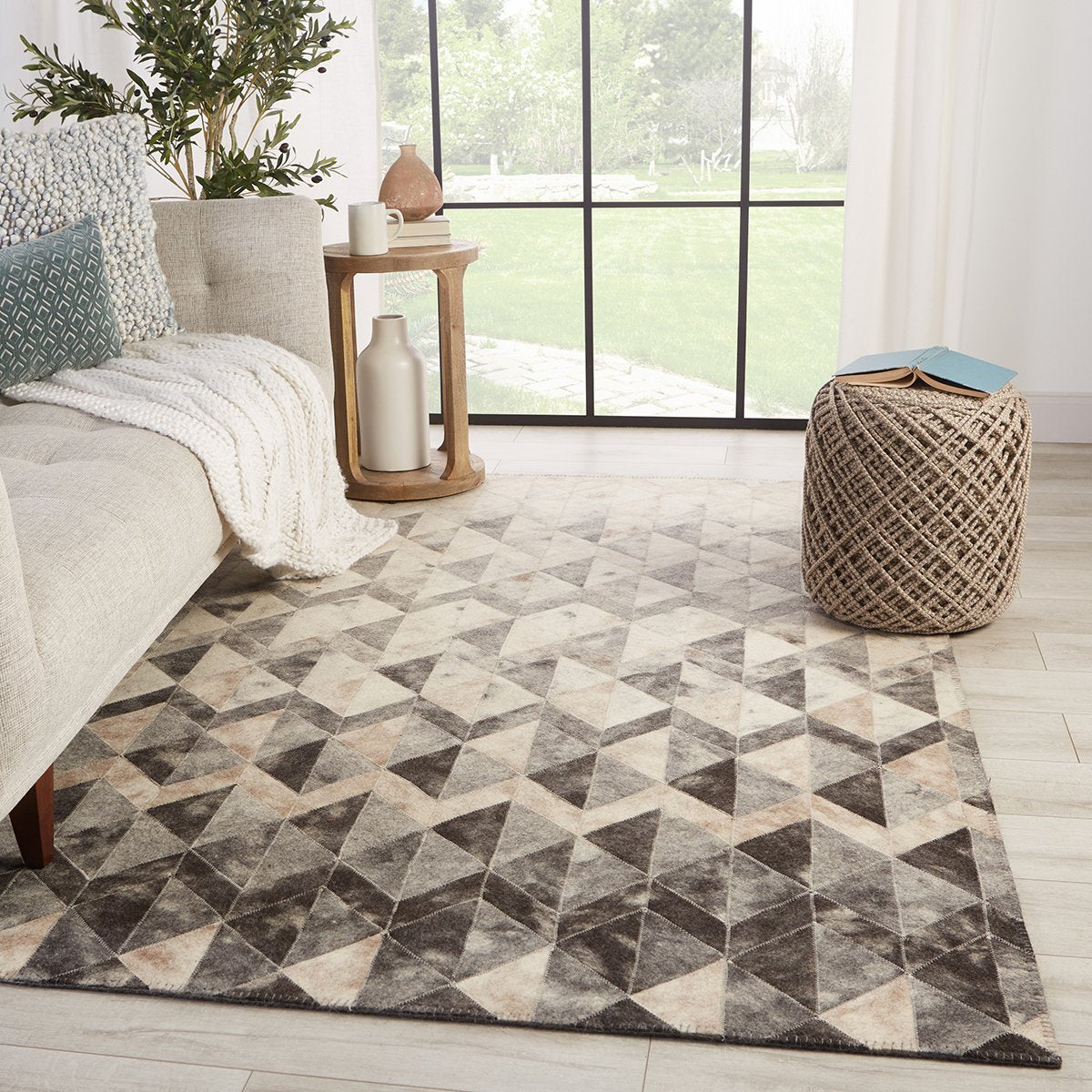 Jaipur Borderland Carrizo Geometric Chevron Gray Cream BLD03 Rug