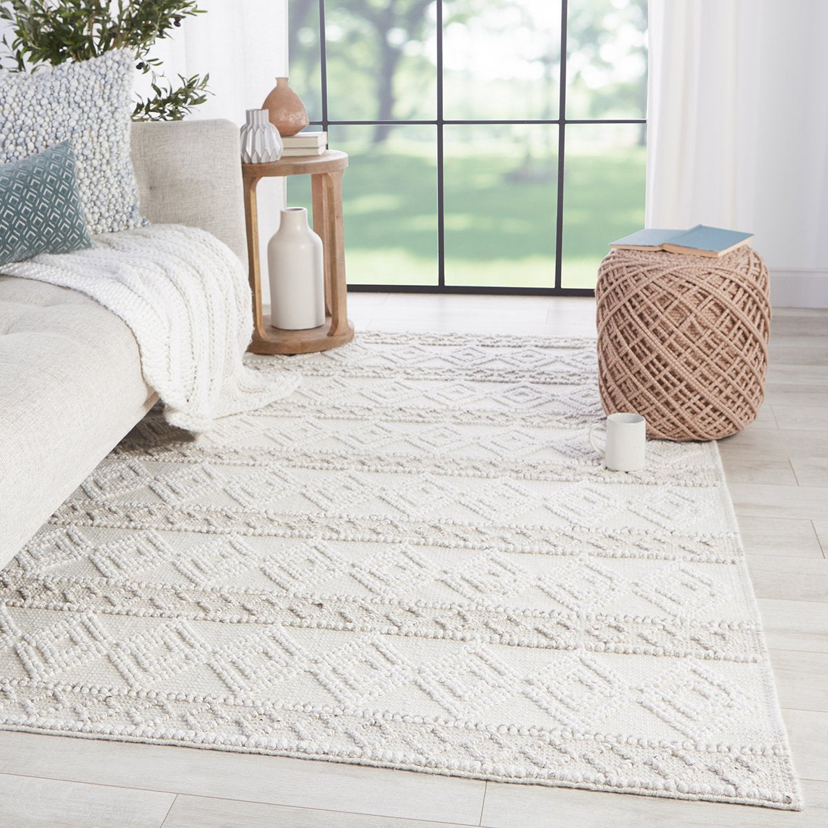 Jaipur Cosette Adelie Trellis Geometric White Light Gray COE01 Rug