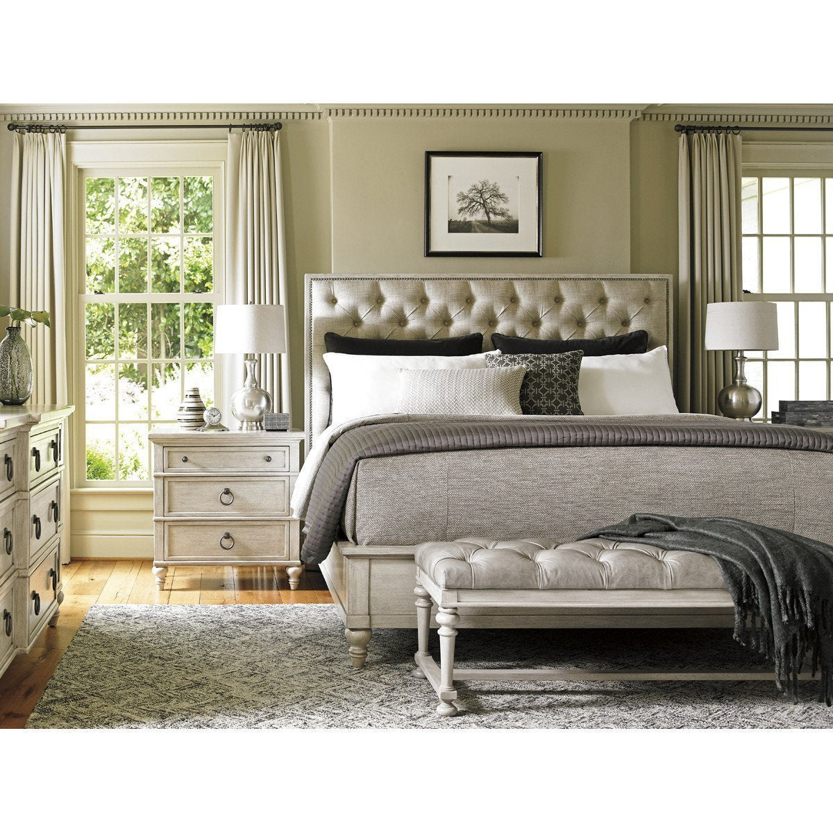 Lexington Oyster Bay Sag Harbor Tufted Upholstered Bed