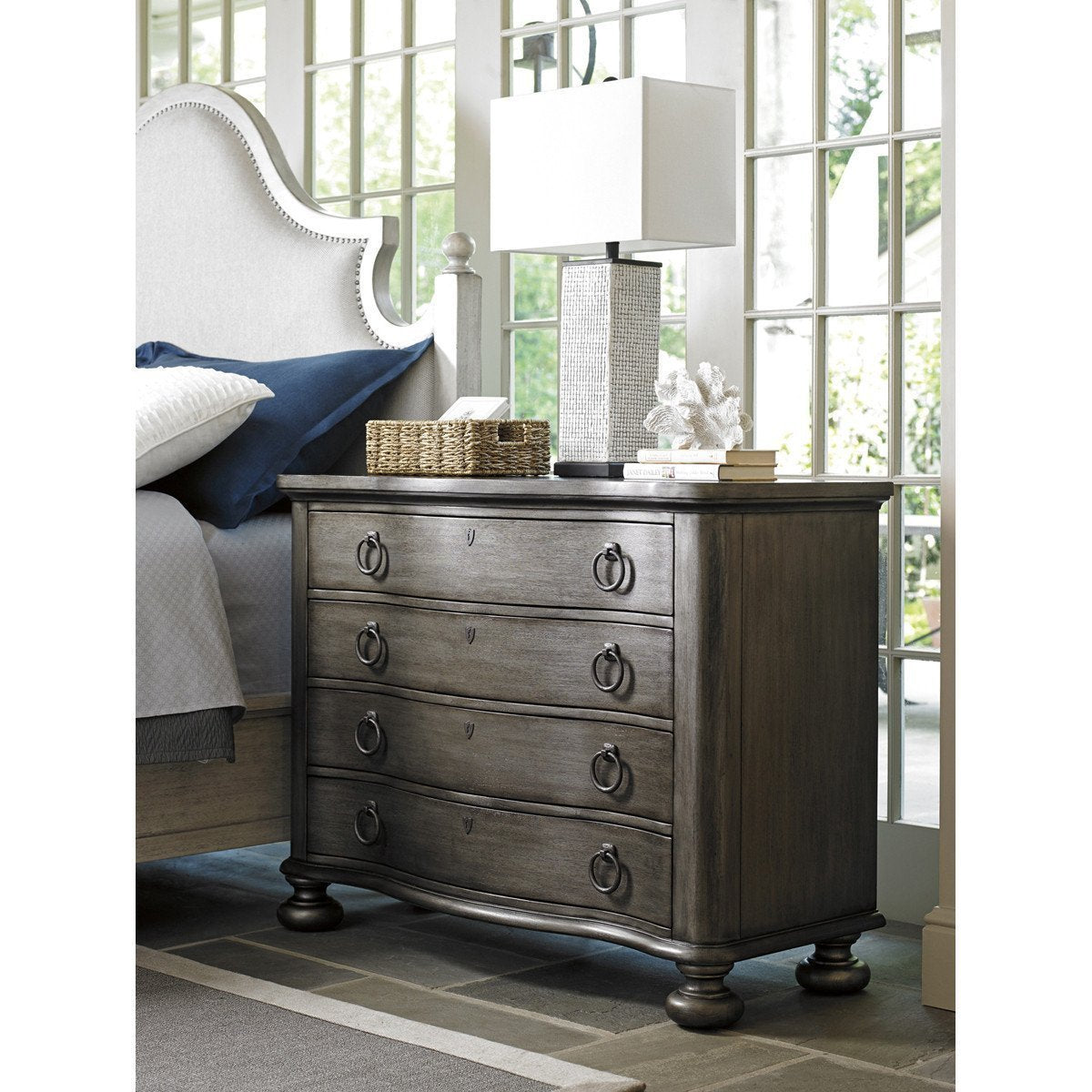 Lexington Oyster Bay Sandy Ridge Bachelor&#39;s Pelican Gray Chest