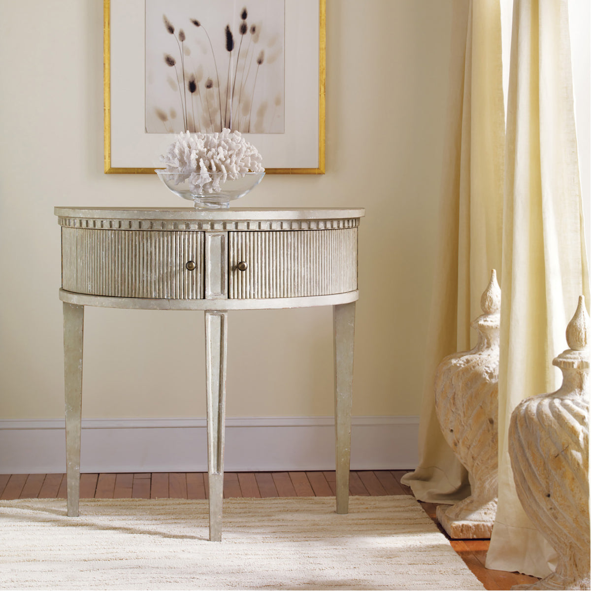 Modern History Gustavian Half-Round