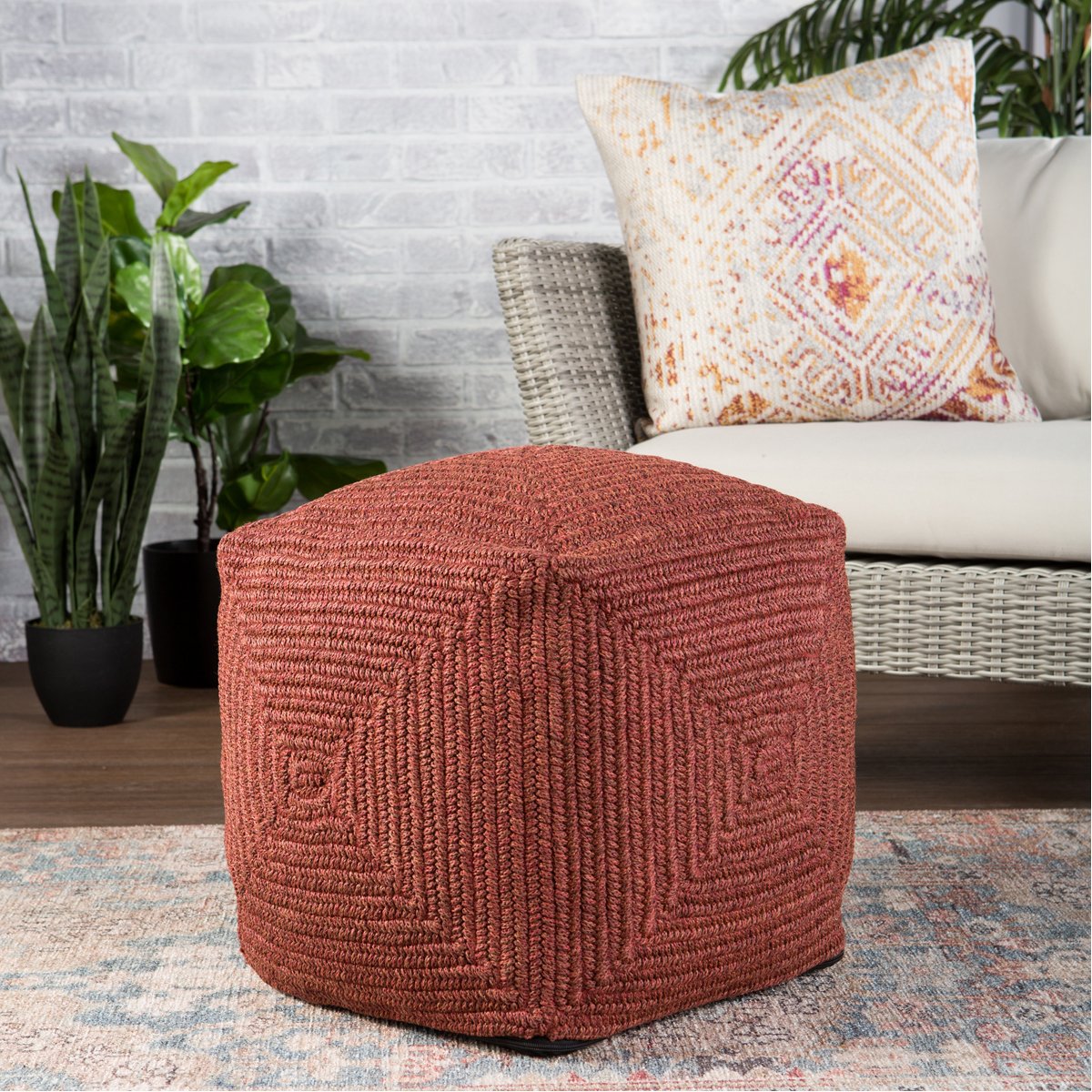 Jaipur Montauk Bridgehampton Solid Red MOT06 Cube Pouf