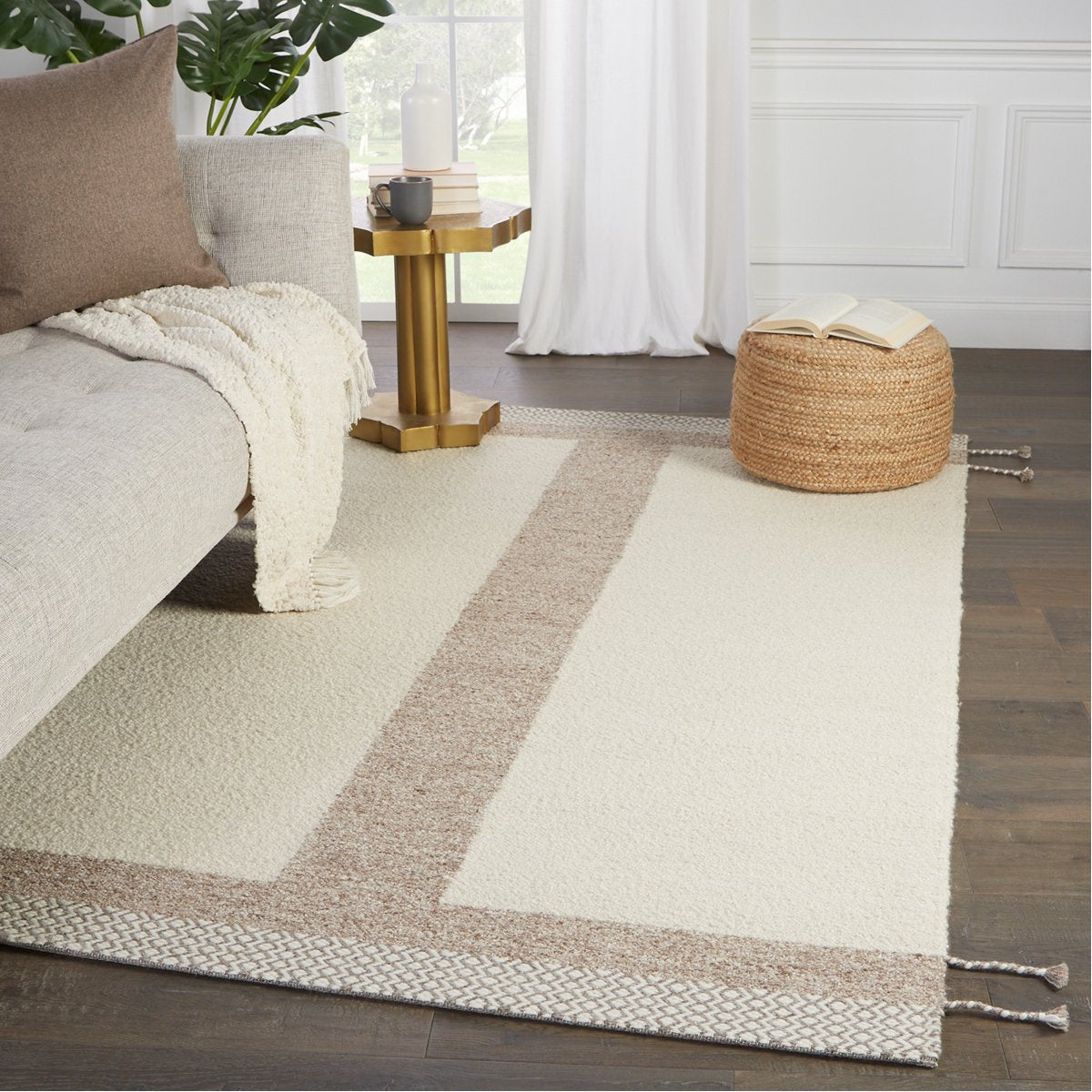 Jaipur Nazca Calva Geometric Border Cream Light Tan NAZ01 Rug