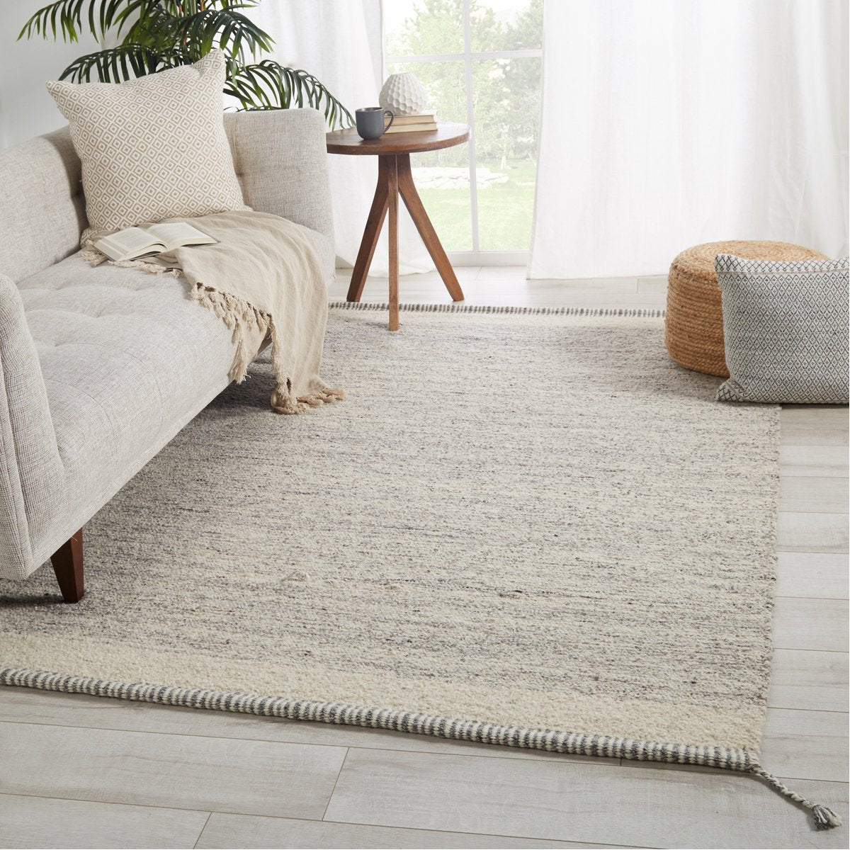 Jaipur Nazca Gila Border Solid Gray Ivory NAZ03 Rug