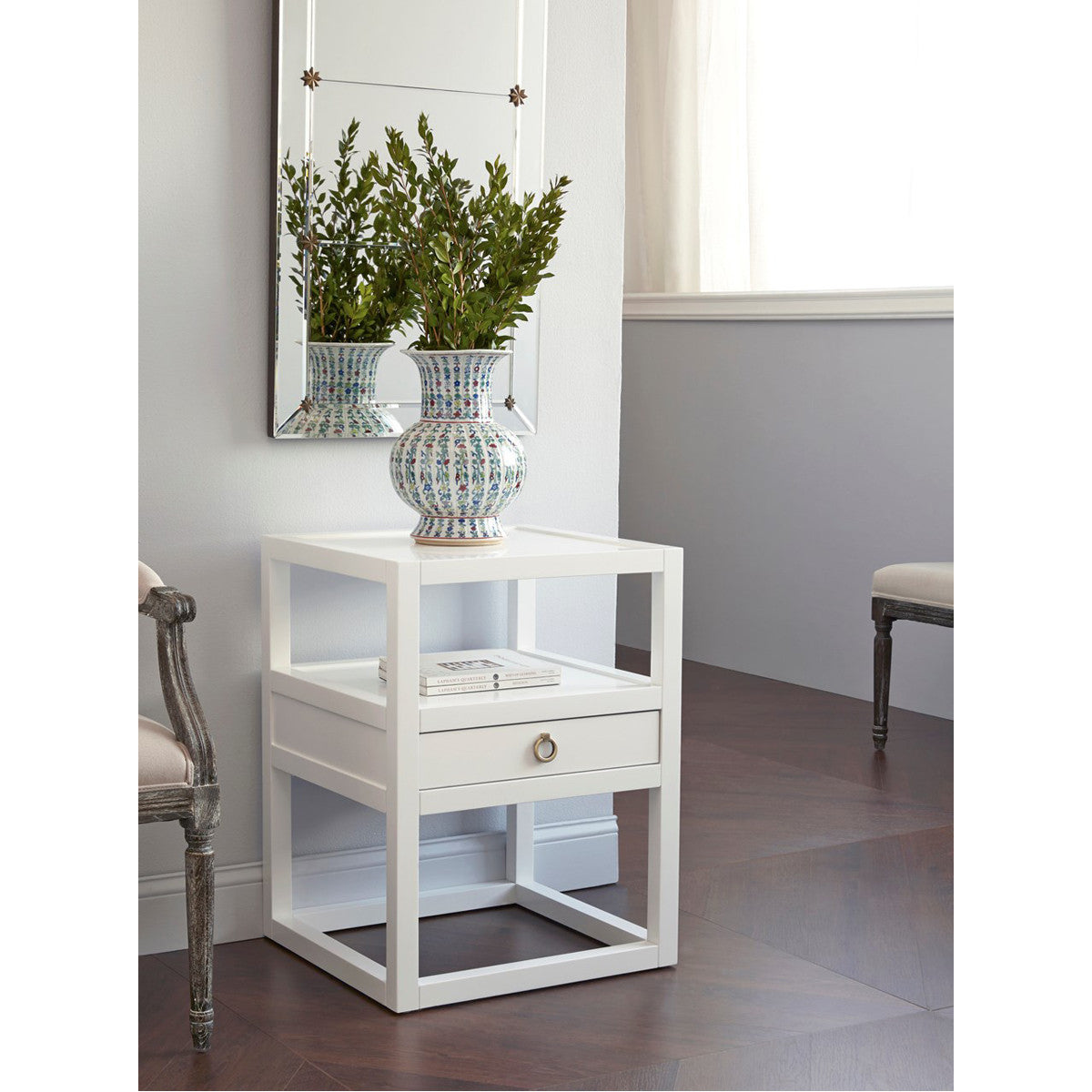 Villa &amp; House Newport 1-Drawer White Side Table