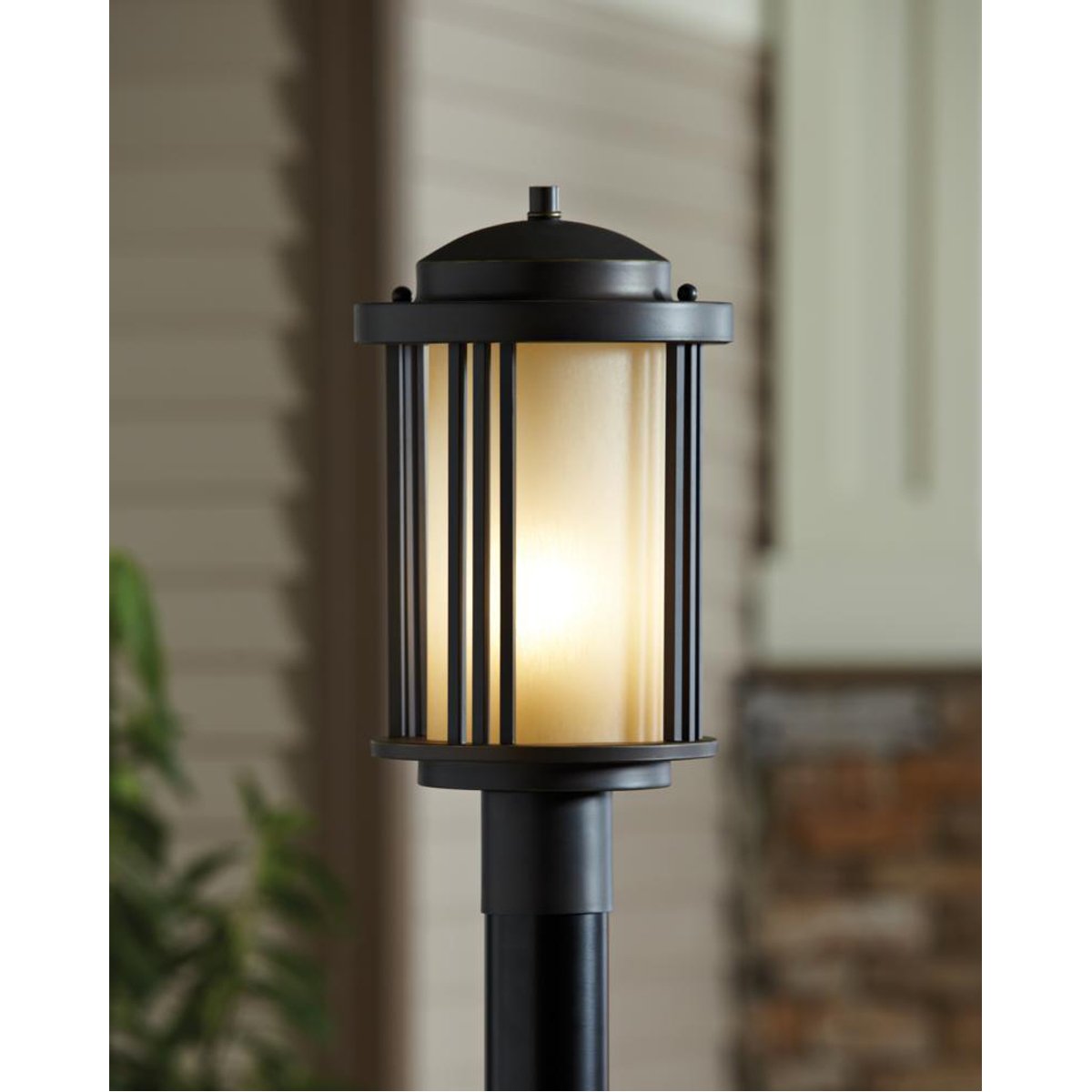 Sea Gull Lighting Crowell 1-Light Outdoor Post Lantern