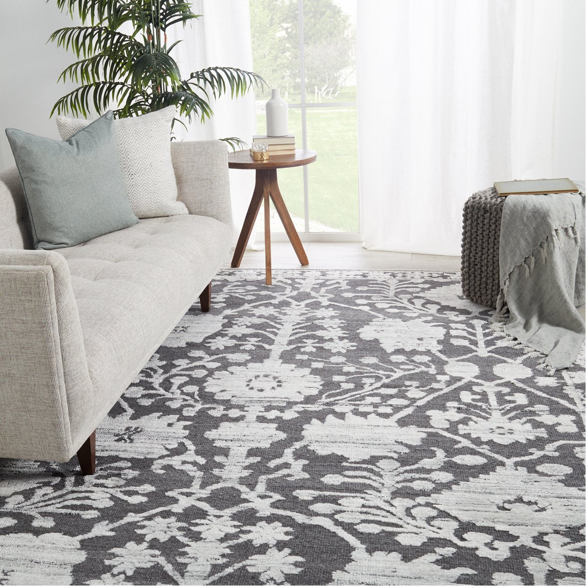 Jaipur Sonnette Riona Floral Medallion Gray White SNN01 Rug