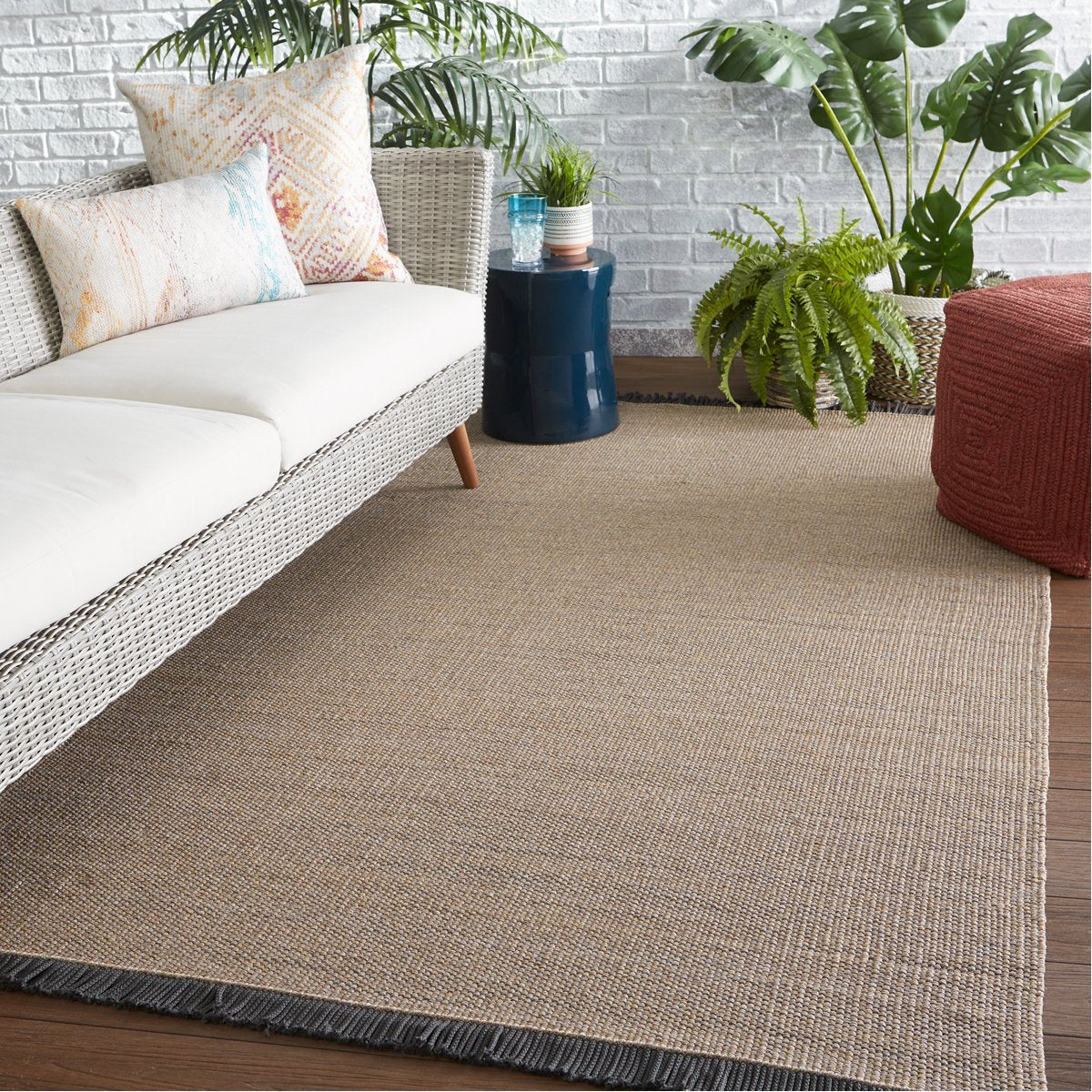 Jaipur Sonder Savvy Solid Tan Black SOD01 Rug