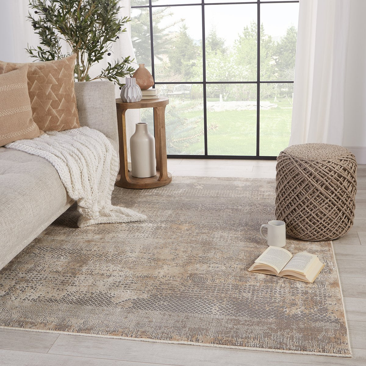 Jaipur Vienne Ezri Tribal Abstract Gray Tan VNE11 Rug