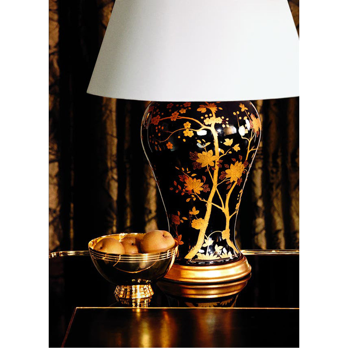 Visual Comfort Gable Table Lamp